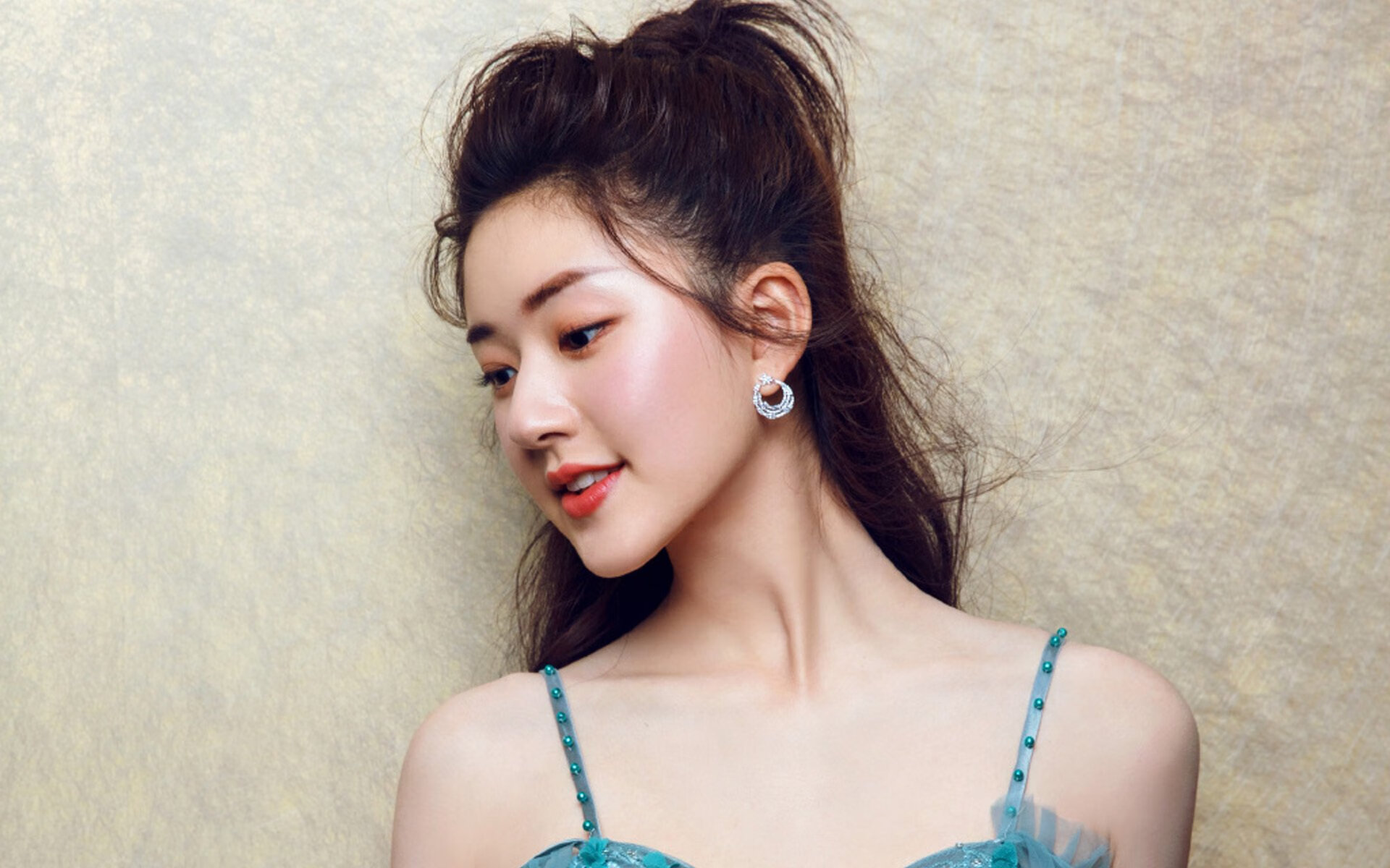 女子滑板运动比赛掀起热潮,女子滑板世界冠军